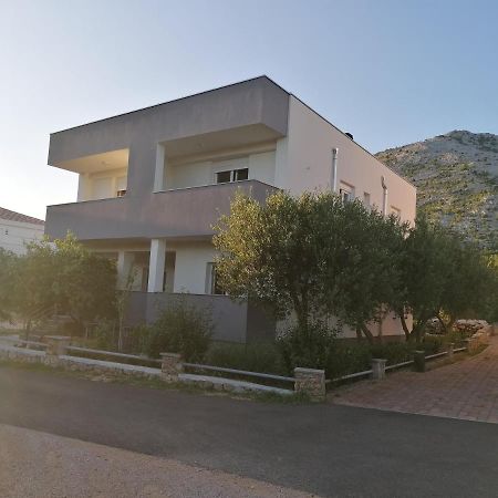 Apartments Lota Starigrad Paklenica Extérieur photo